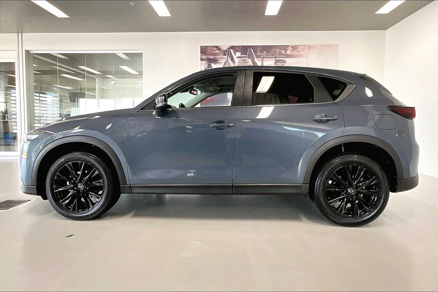 Thumbnail: 2023 Mazda CX-5 - 3