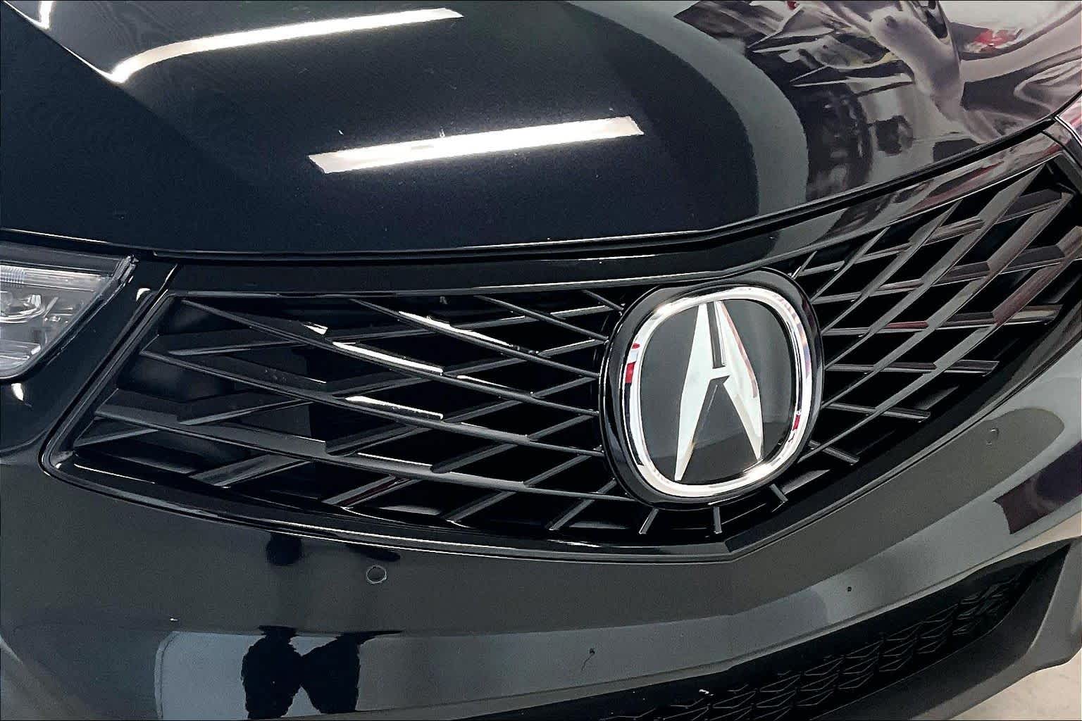 Thumbnail: 2025 Acura RDX - 30