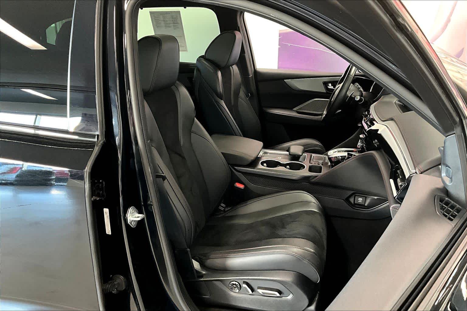 Thumbnail: 2023 Acura MDX - 12