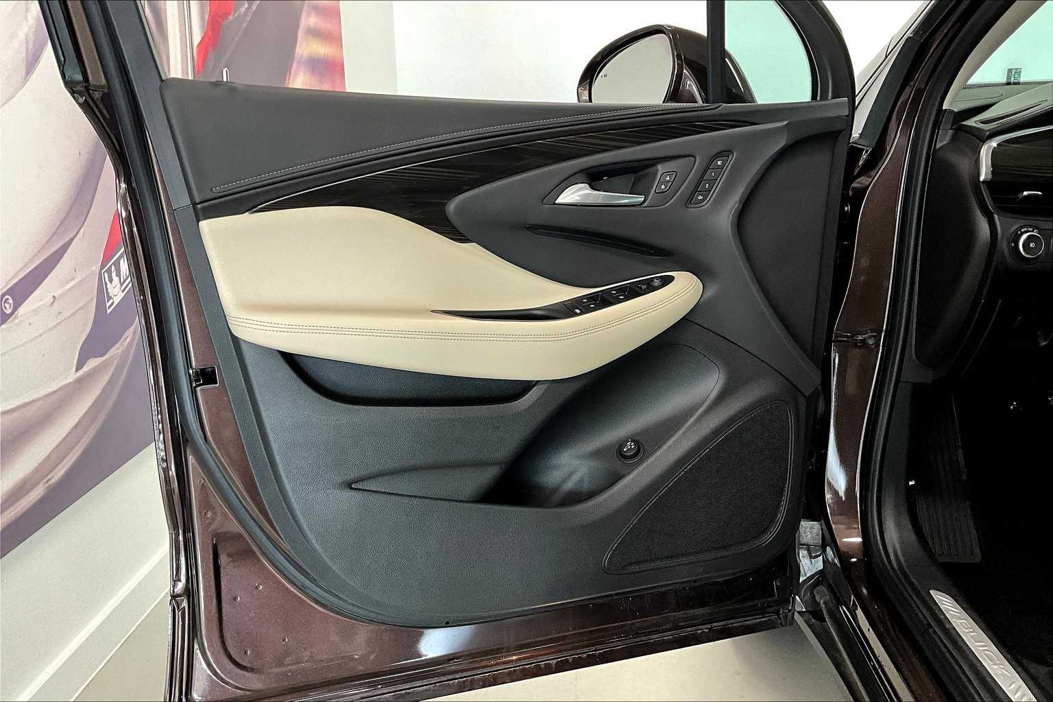 Thumbnail: 2020 Buick Envision - 23