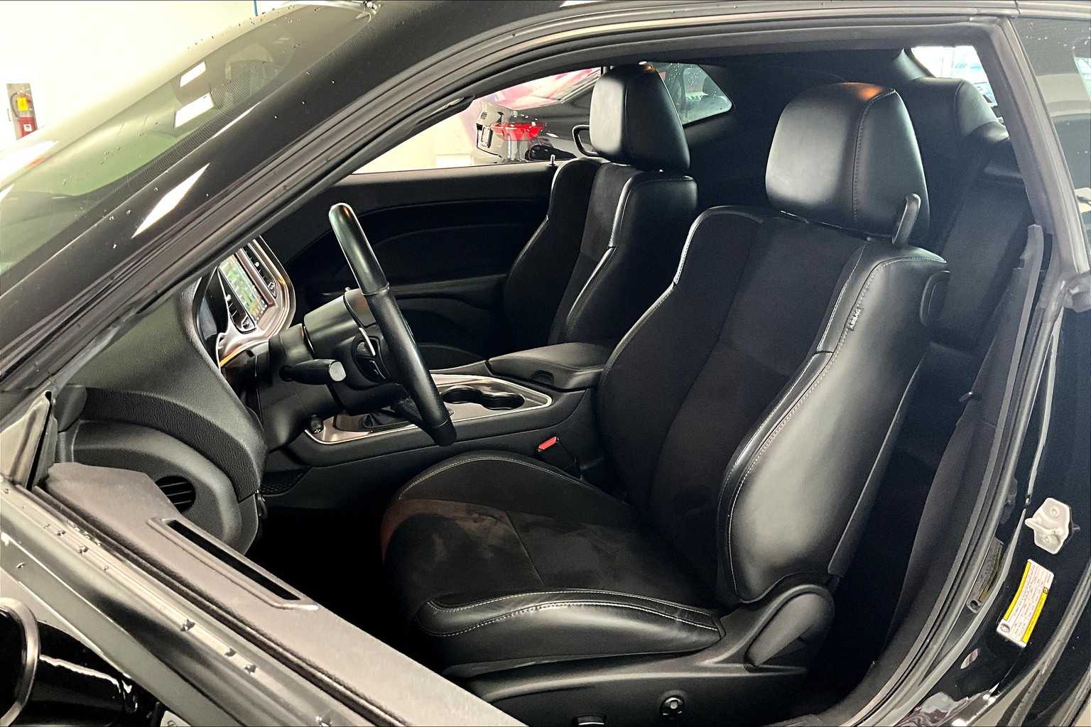 Thumbnail: 2019 Dodge Challenger - 10