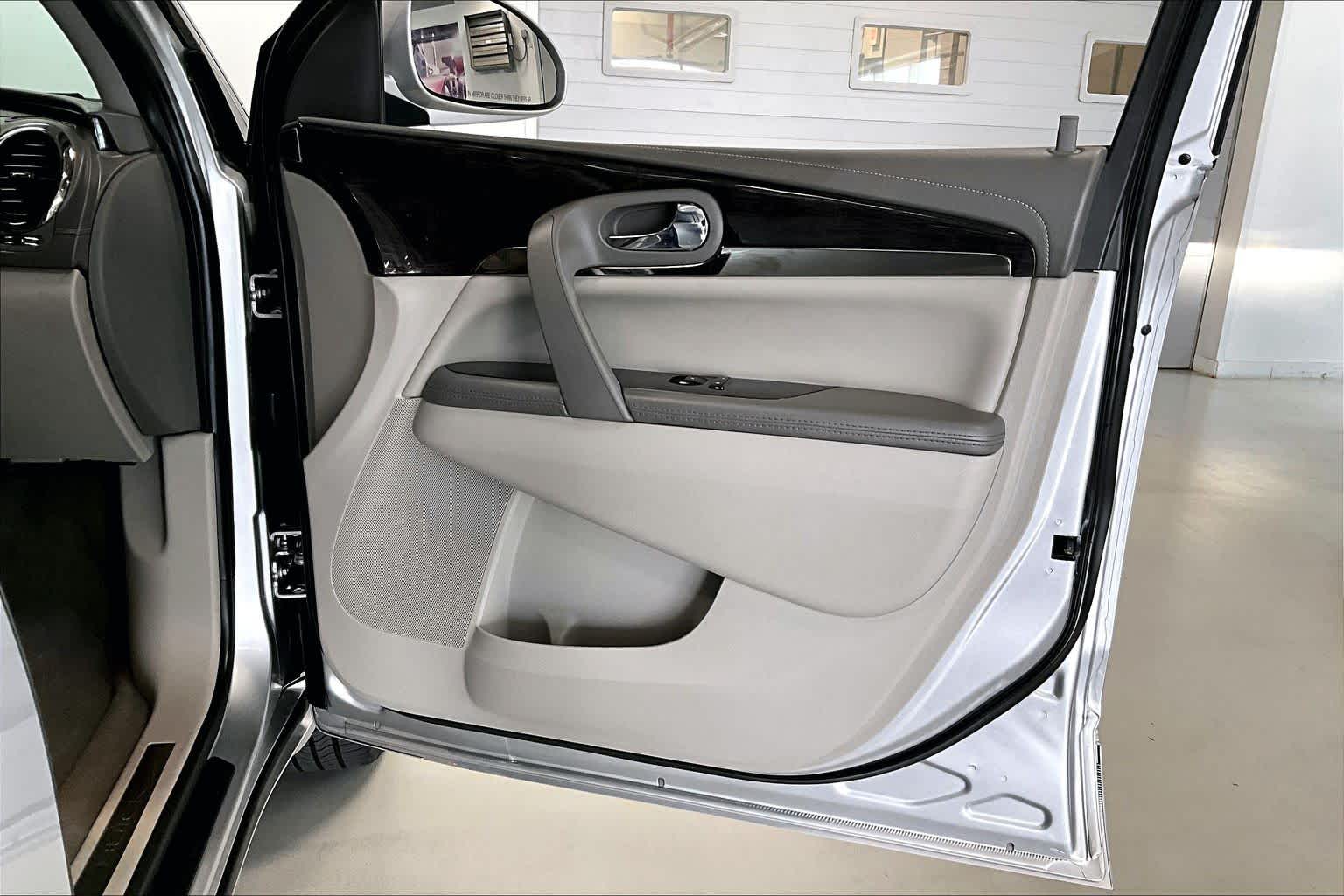 Thumbnail: 2015 Buick Enclave - 25