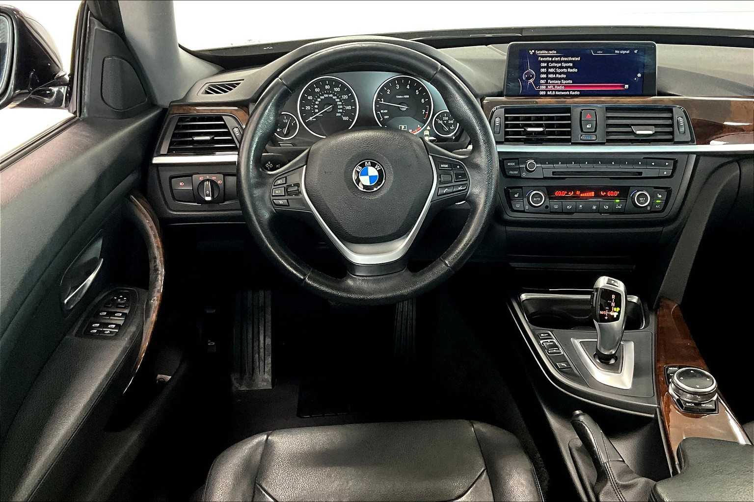 Thumbnail: 2015 BMW 3 Series - 12