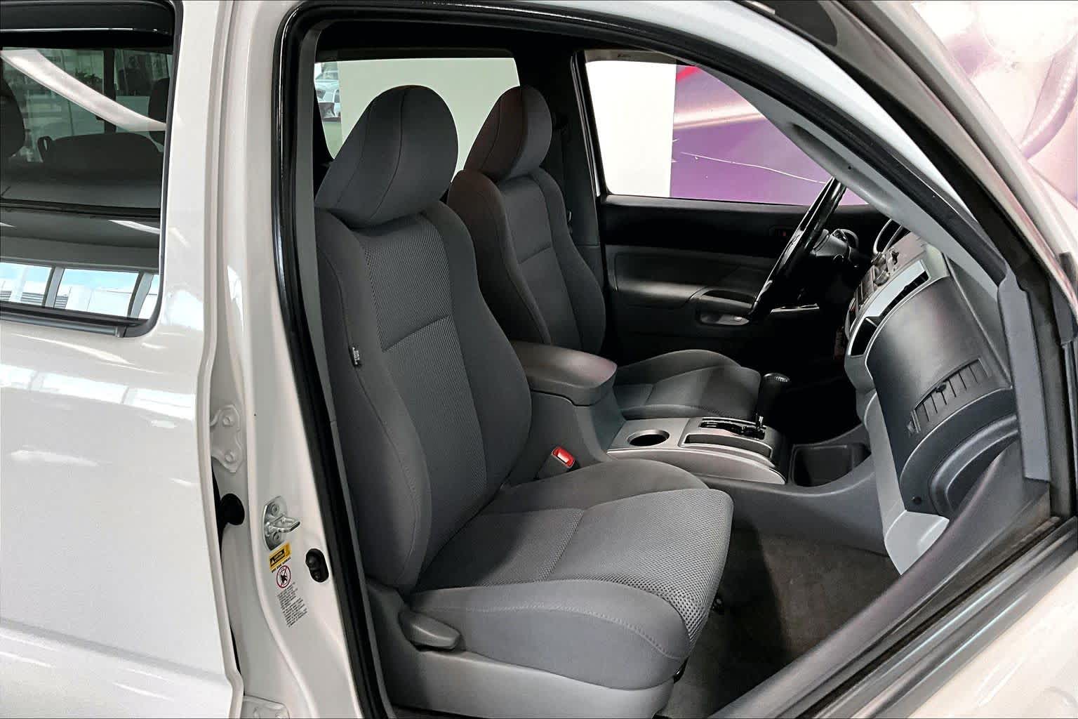 Thumbnail: 2011 Toyota Tacoma - 12