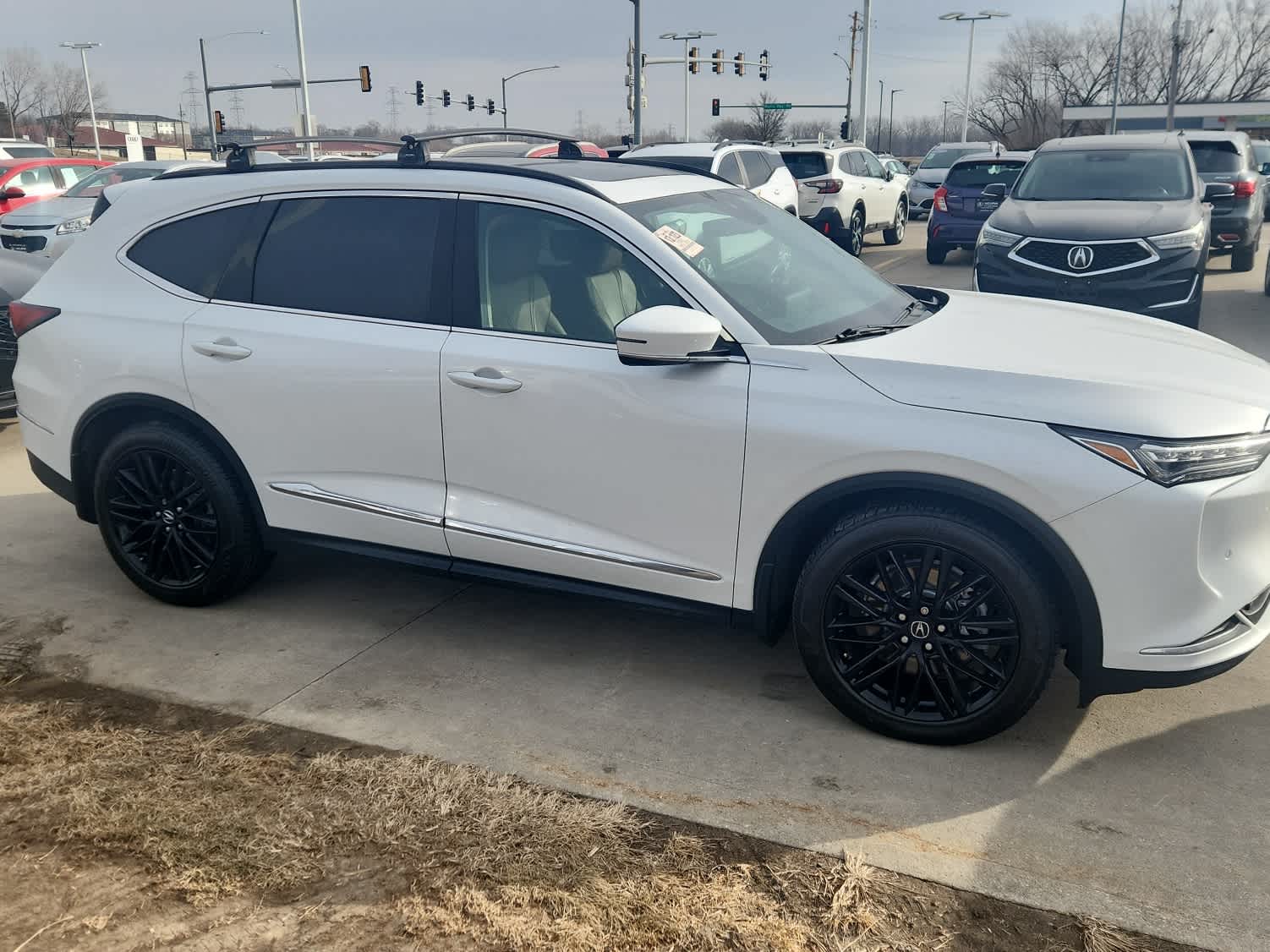 Thumbnail: 2022 Acura MDX - 4