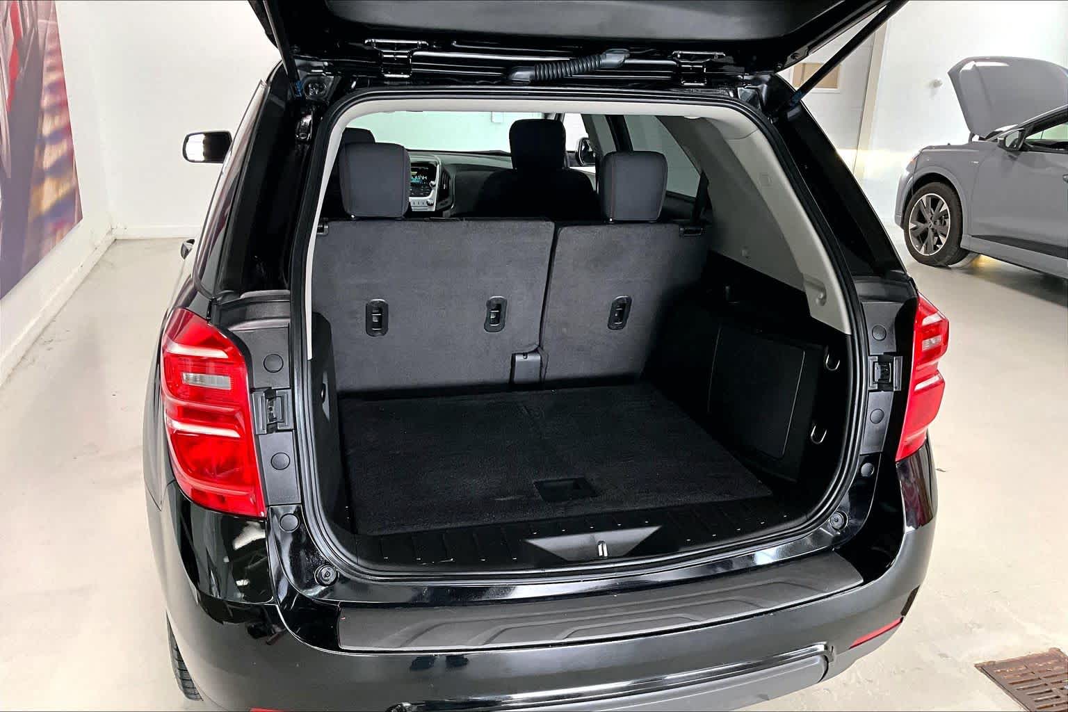 Thumbnail: 2016 Chevrolet Equinox - 15
