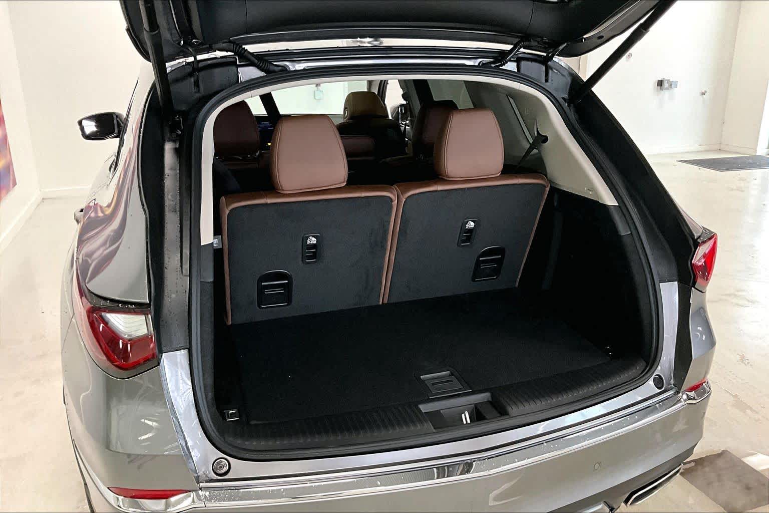 Thumbnail: 2026 Acura MDX - 19