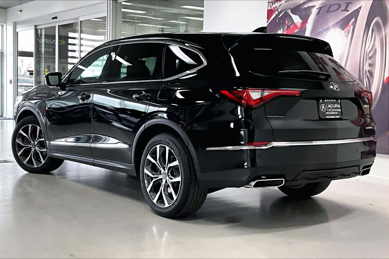 Thumbnail: 2023 Acura MDX - 4