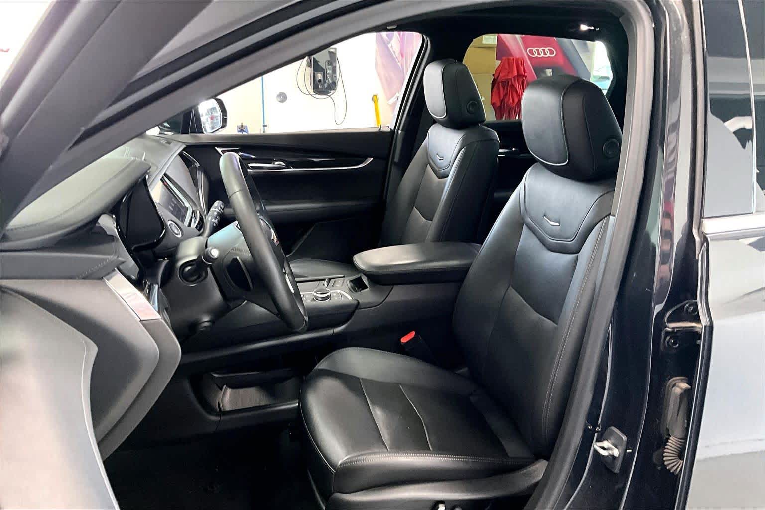 Thumbnail: 2020 Cadillac XT5 - 9