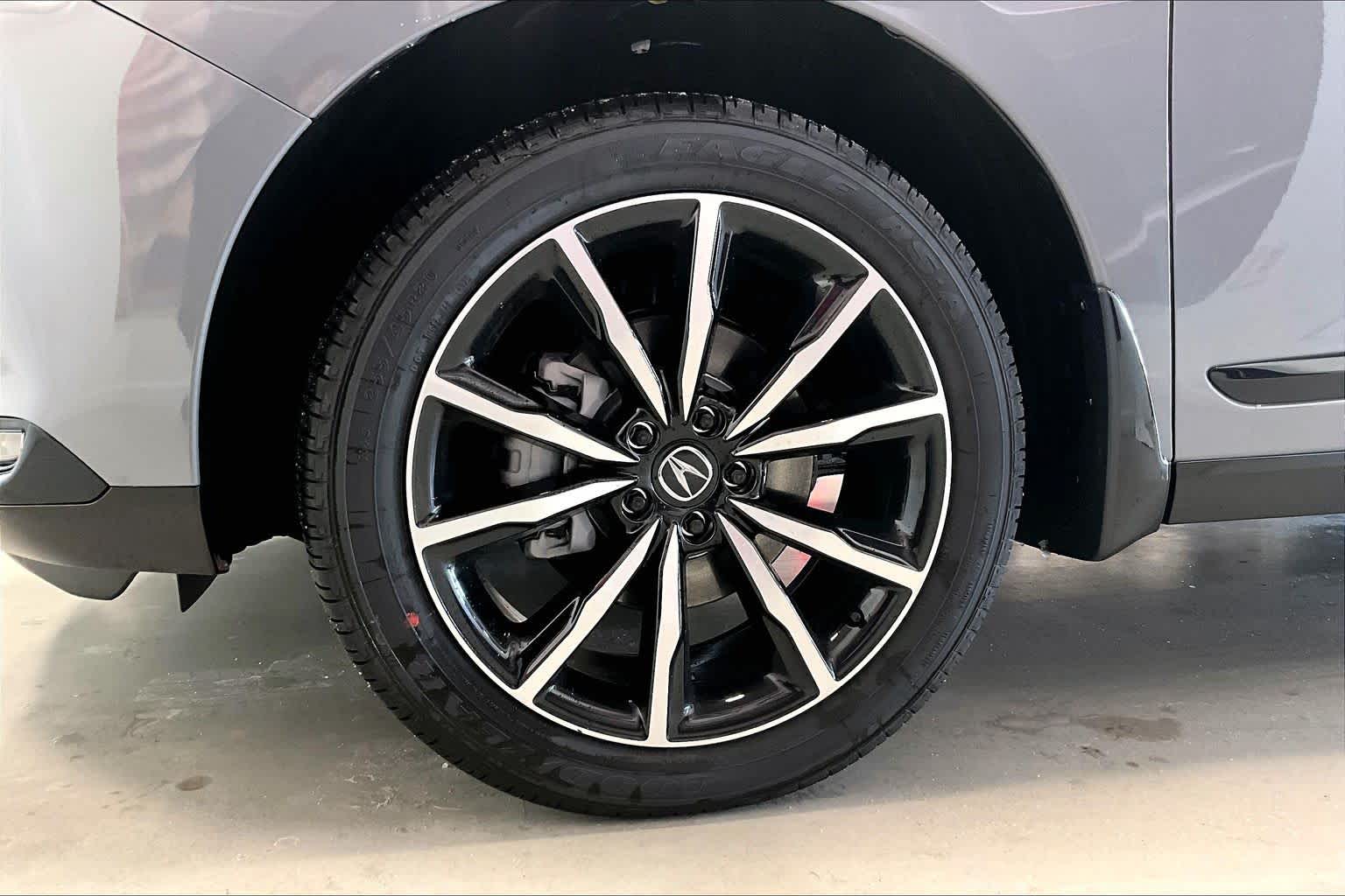 Thumbnail: 2026 Acura RDX - 8