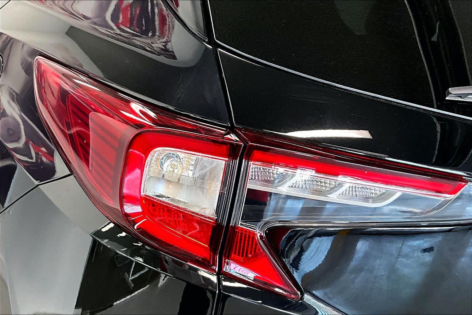 Thumbnail: 2025 Acura RDX - 29