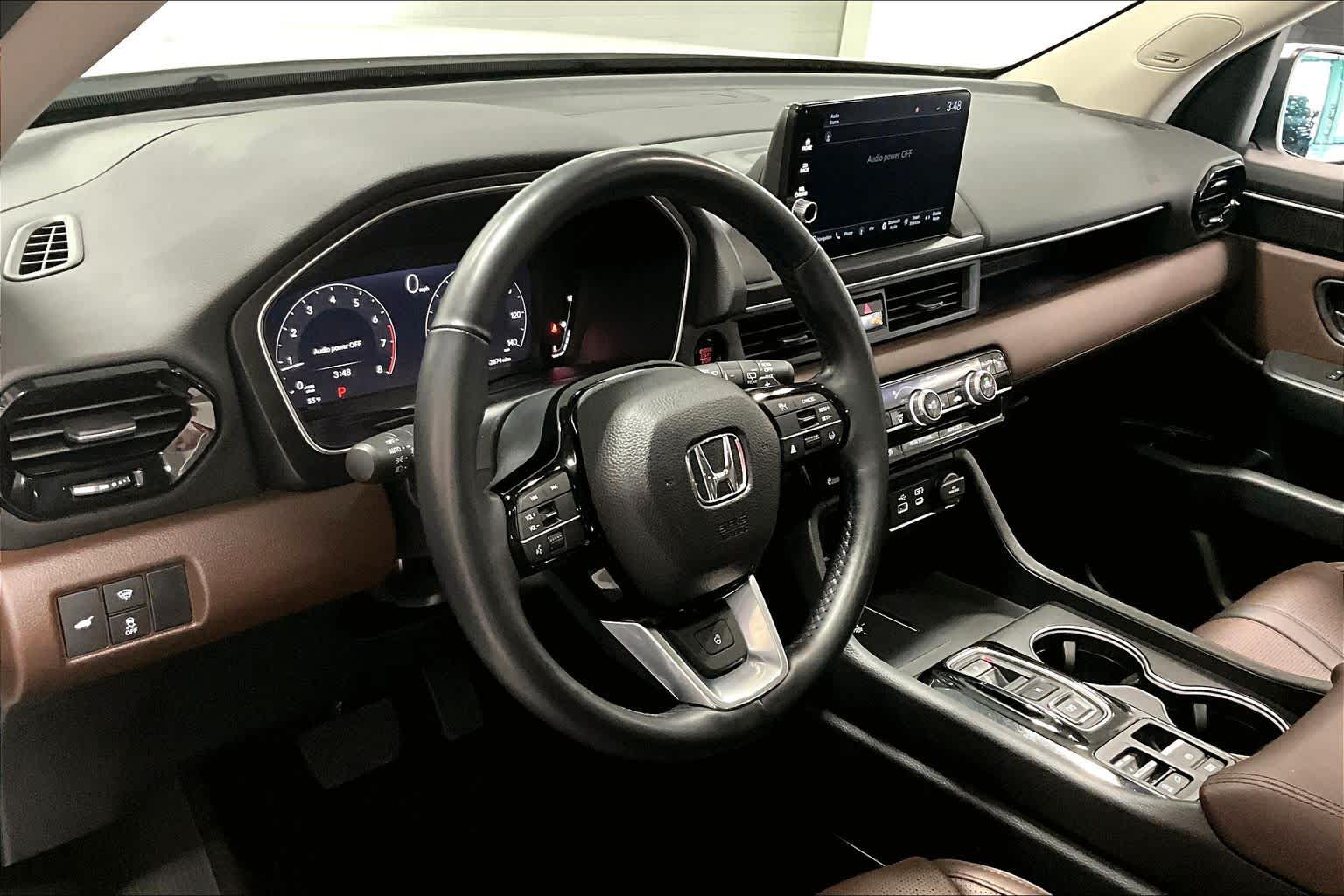 Thumbnail: 2023 Honda Pilot - 2