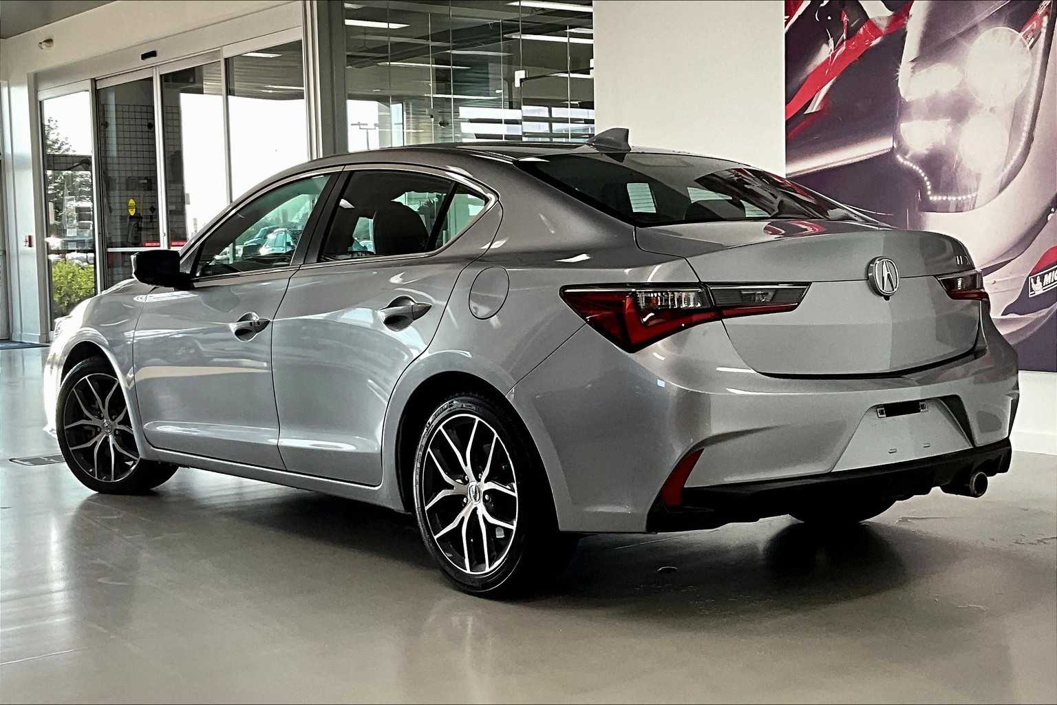 Thumbnail: 2020 Acura ILX - 4