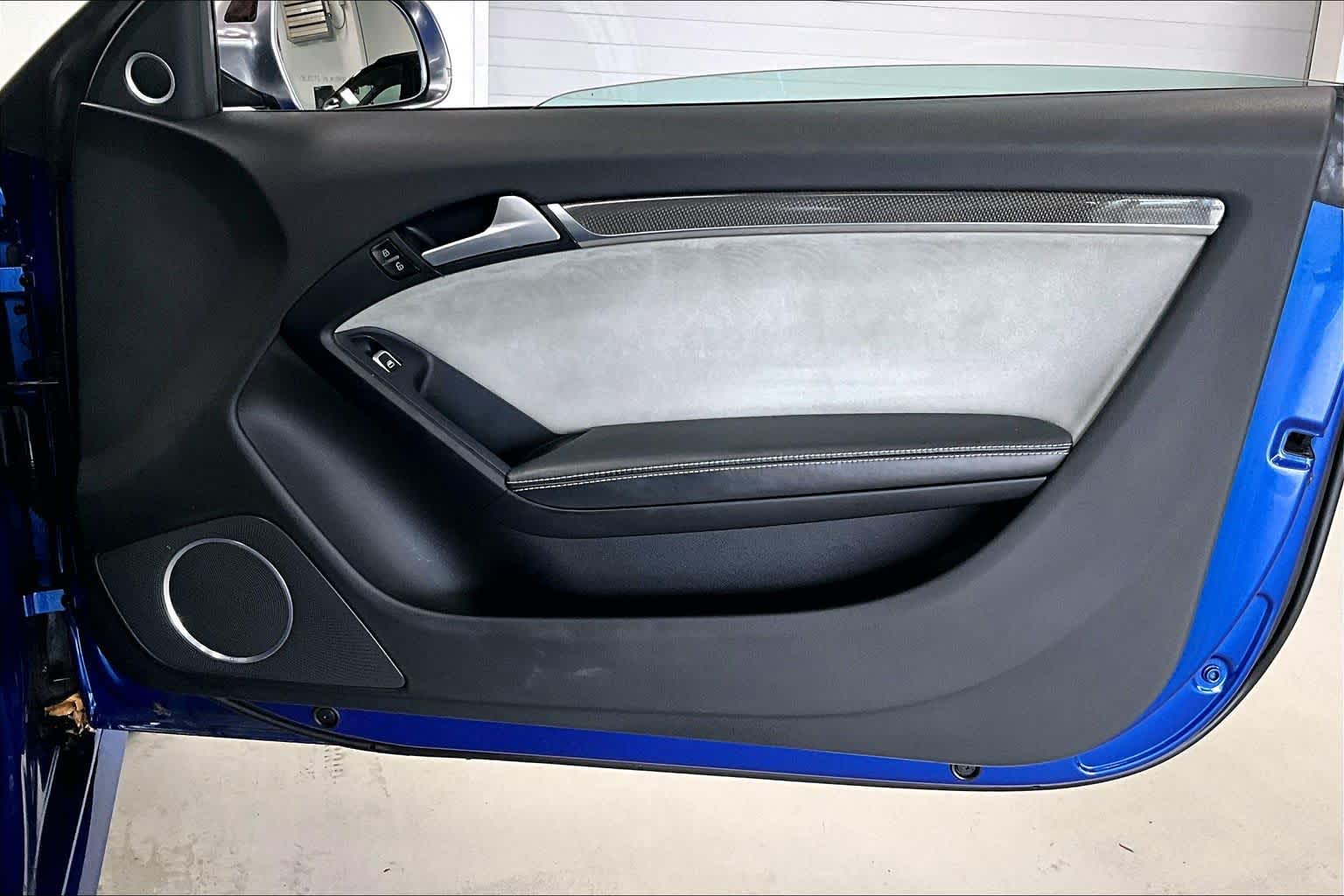 Thumbnail: 2016 Audi S5 - 25