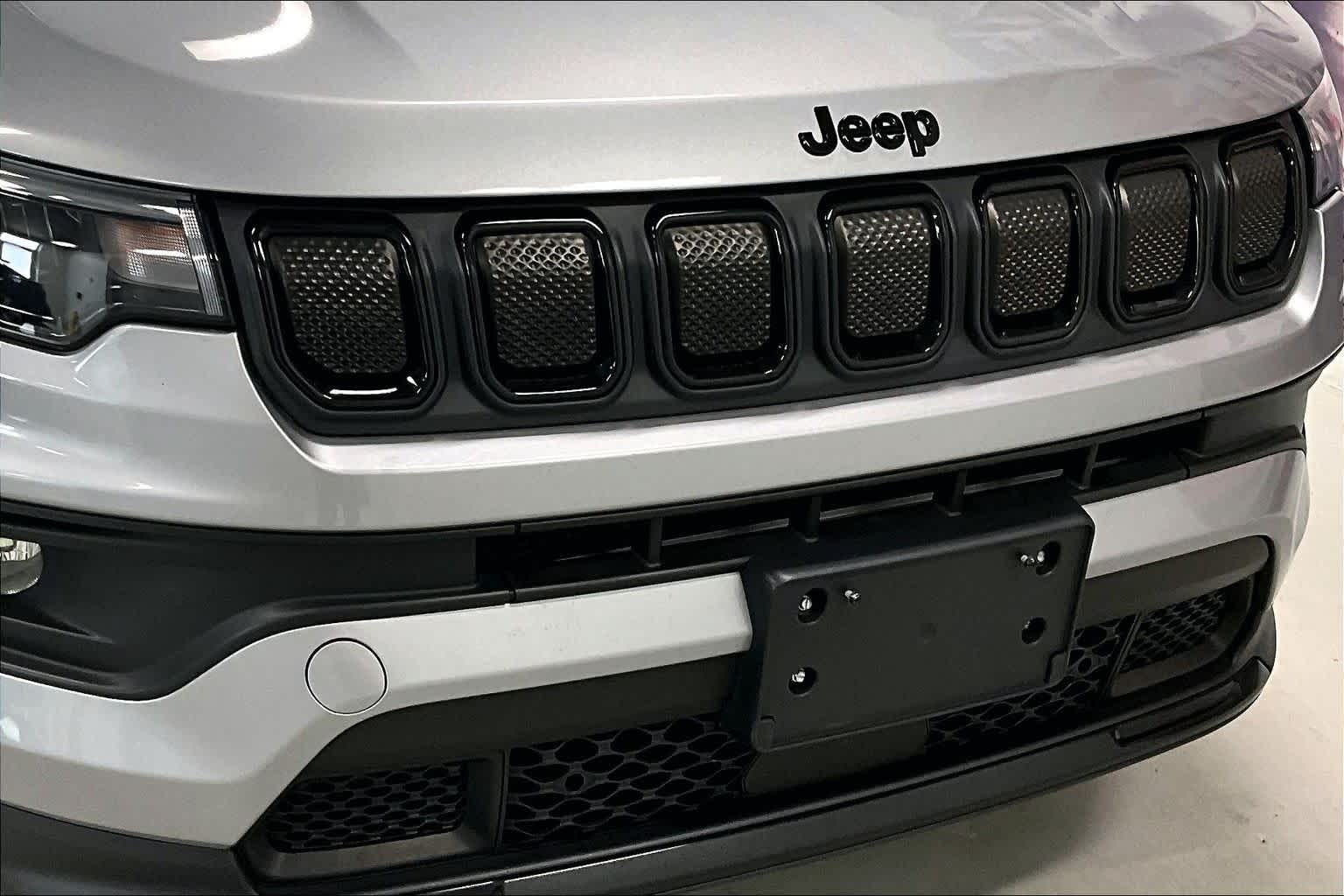 Thumbnail: 2022 Jeep Compass - 30