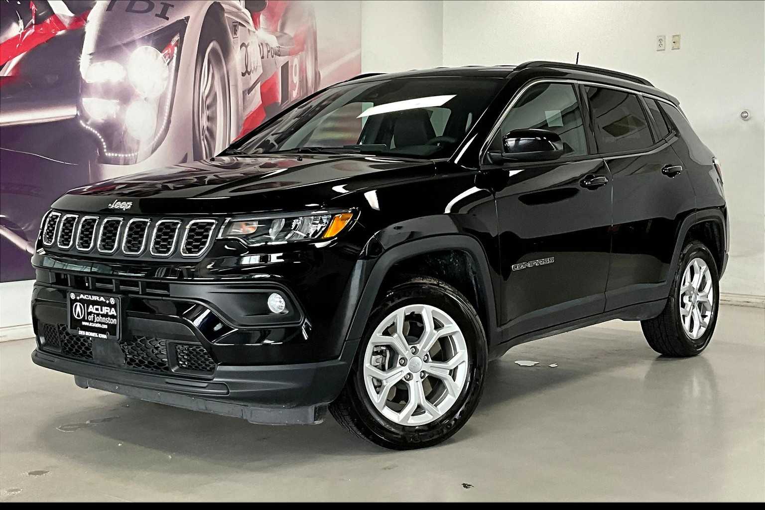 2024 Jeep Compass Latitude -
                  Johnston, IA