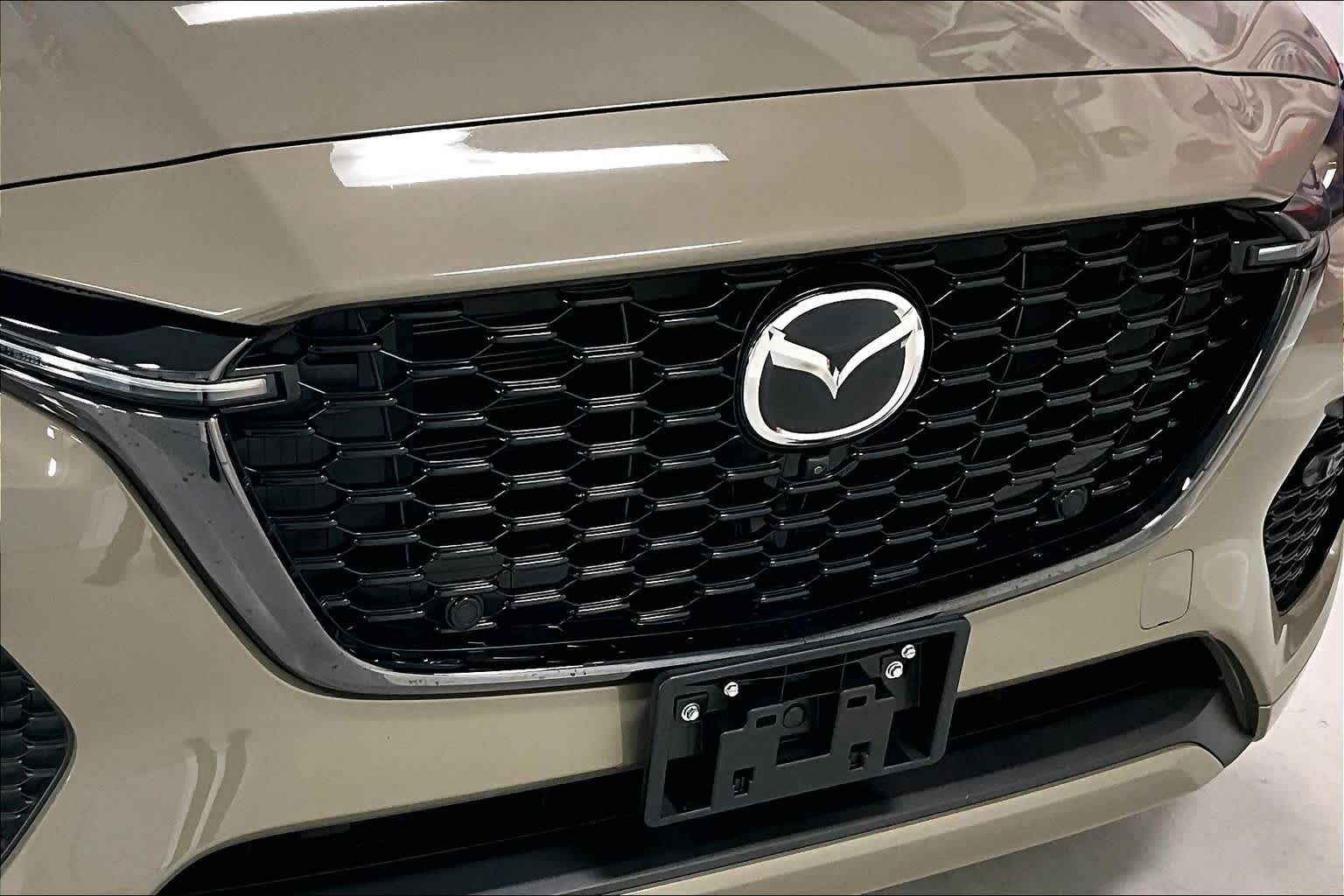 Thumbnail: 2025 Mazda CX-70 - 31