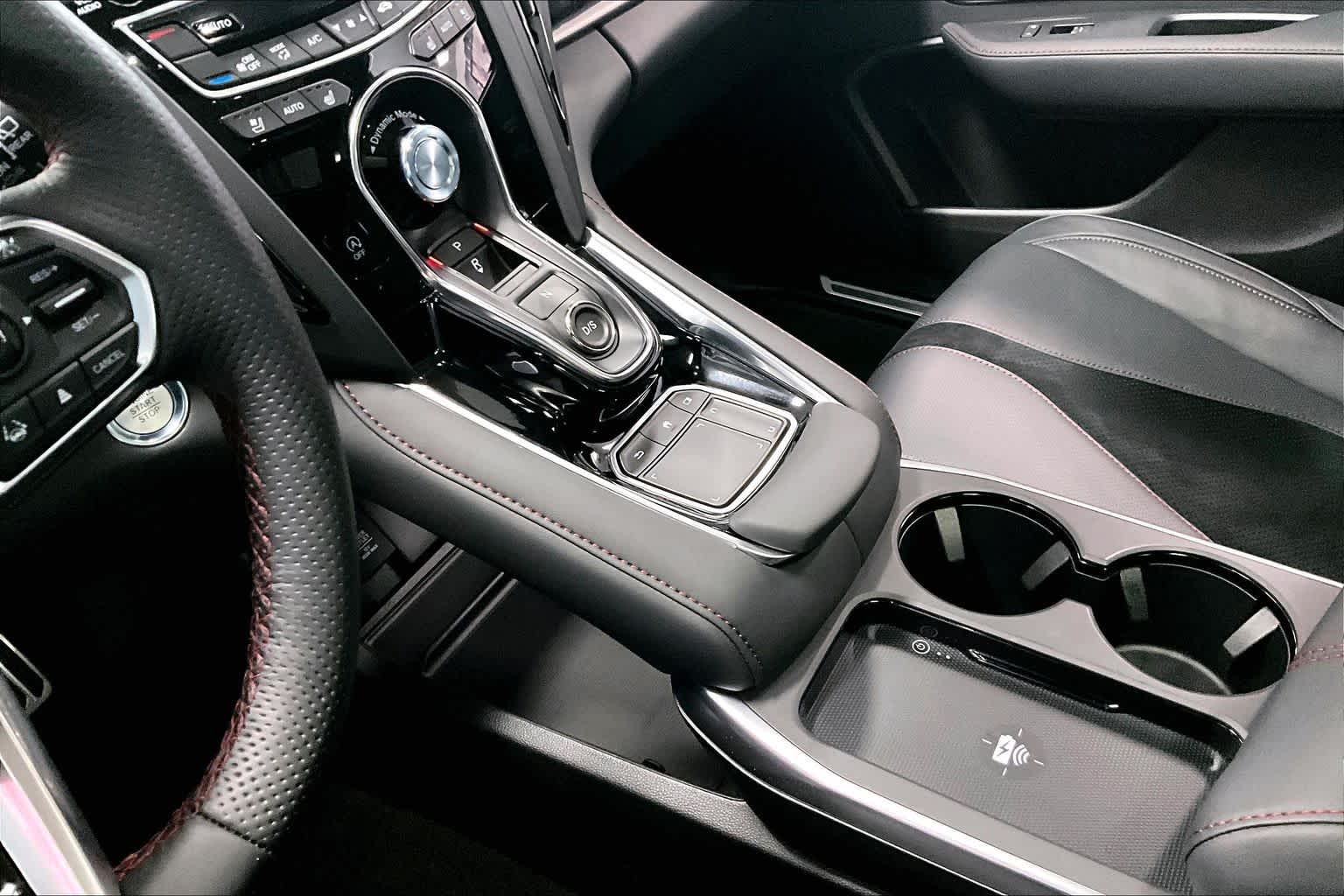 Thumbnail: 2025 Acura RDX - 15