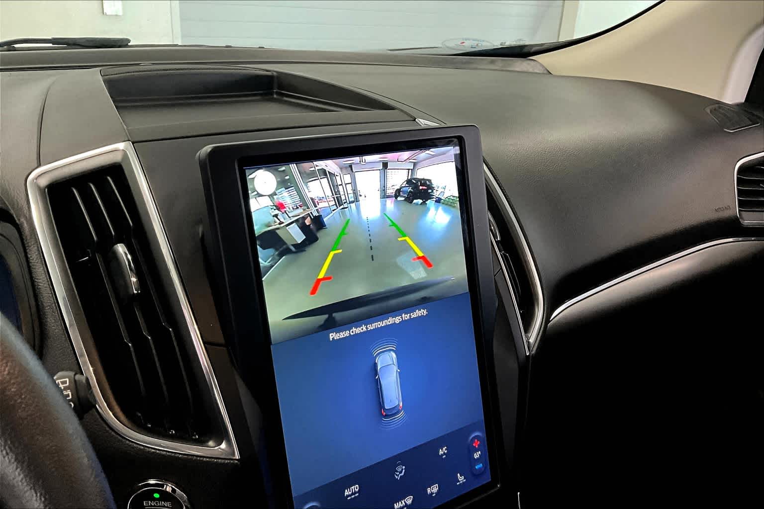 2022 Ford Edge Titanium 21