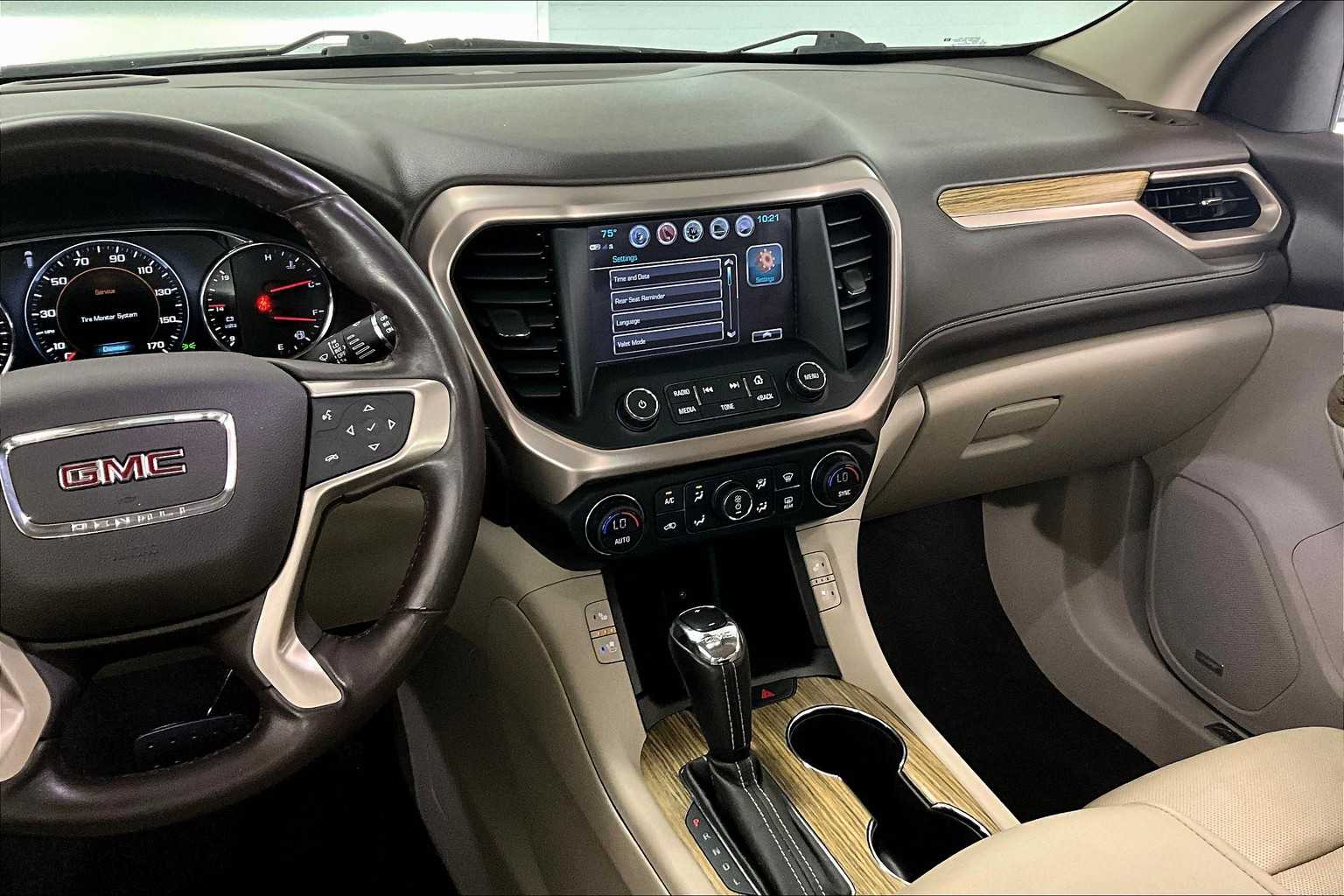 Thumbnail: 2018 GMC Acadia - 13