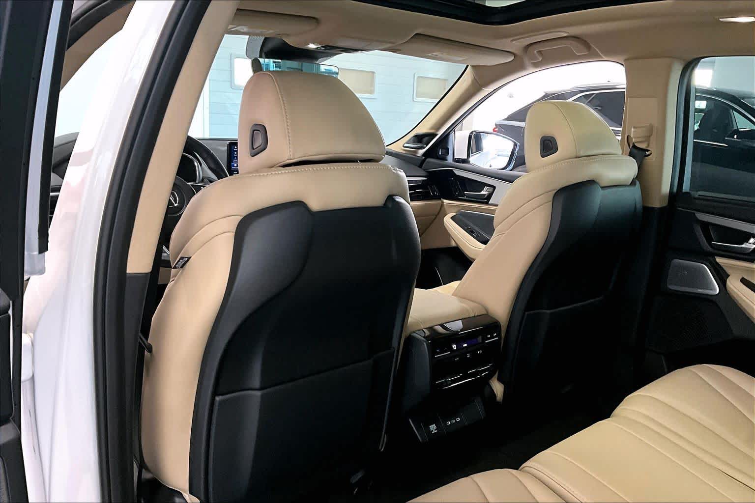 Thumbnail: 2025 Acura MDX - 10