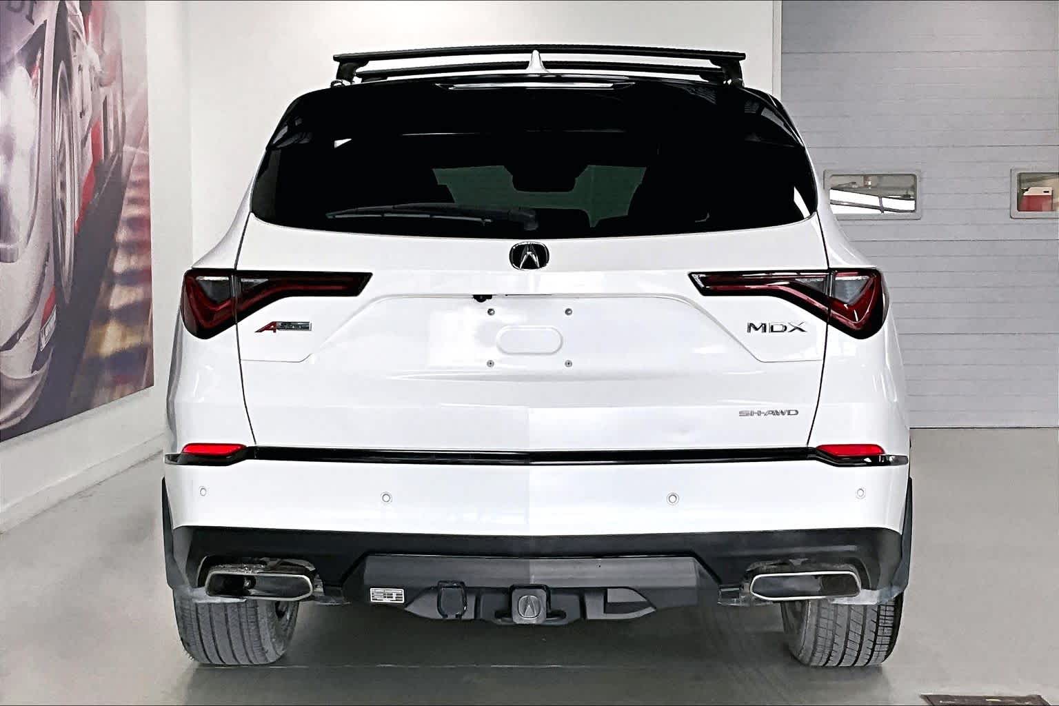 Thumbnail: 2022 Acura MDX - 5
