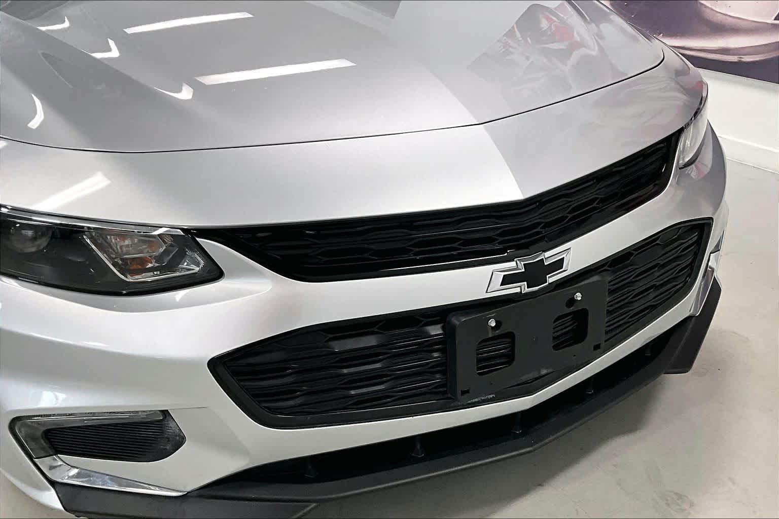 Thumbnail: 2018 Chevrolet Malibu - 31