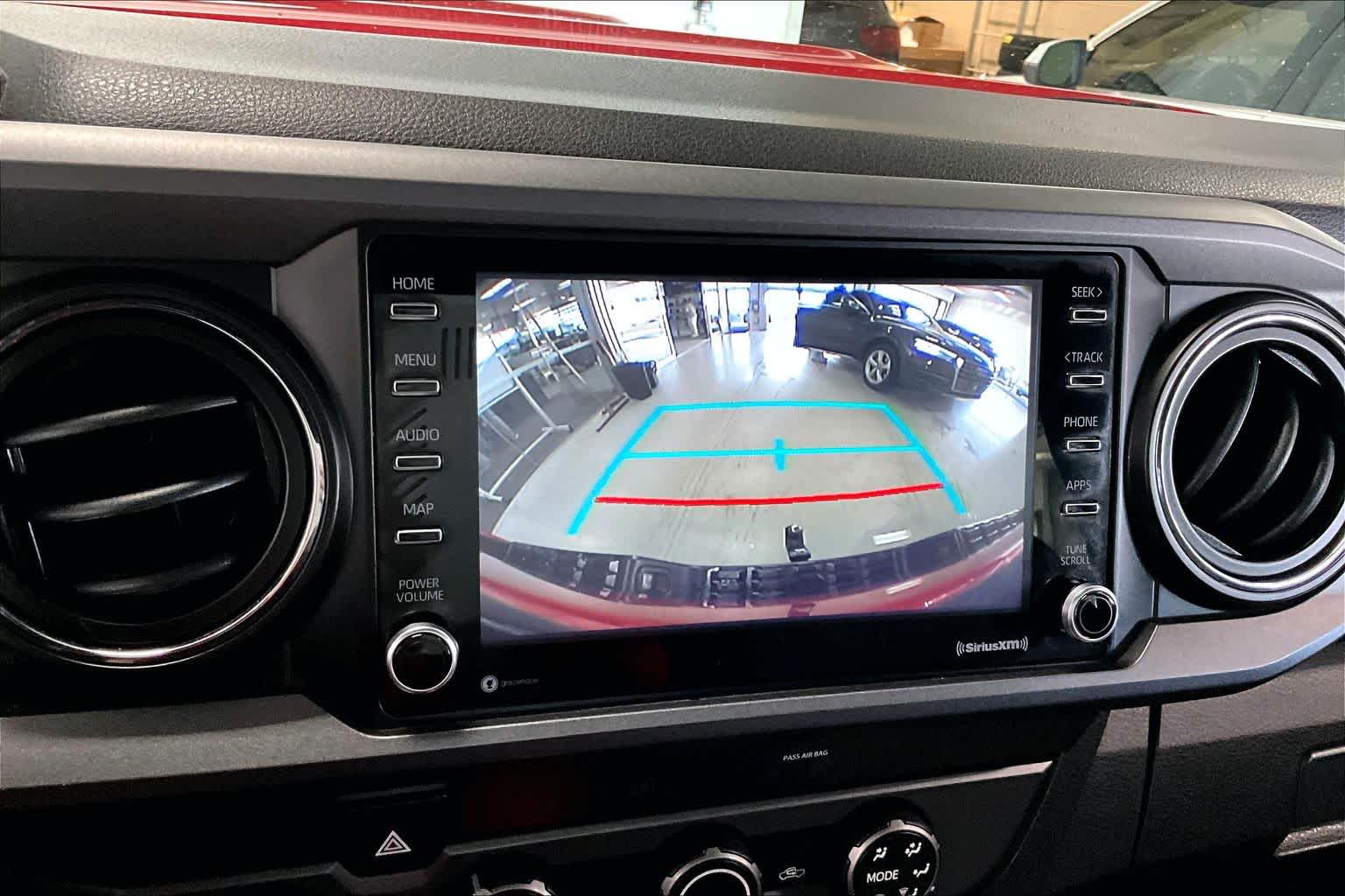 Thumbnail: 2020 Toyota Tacoma - 23