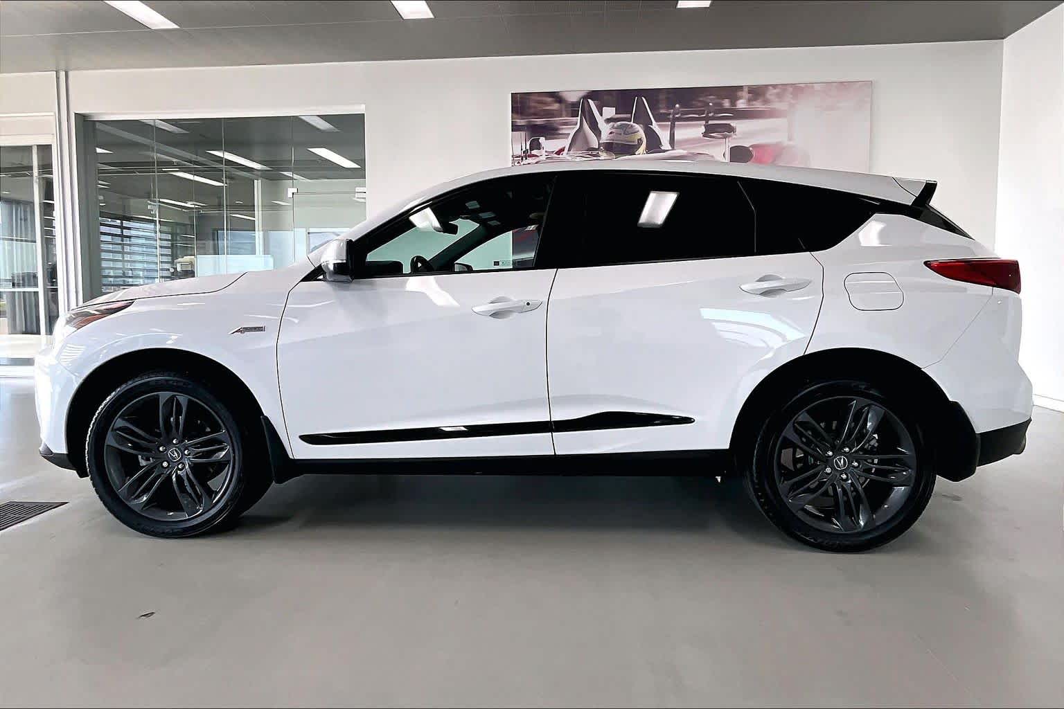 Thumbnail: 2023 Acura RDX - 3