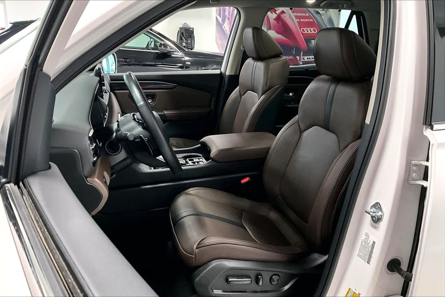 Thumbnail: 2023 Honda Pilot - 10