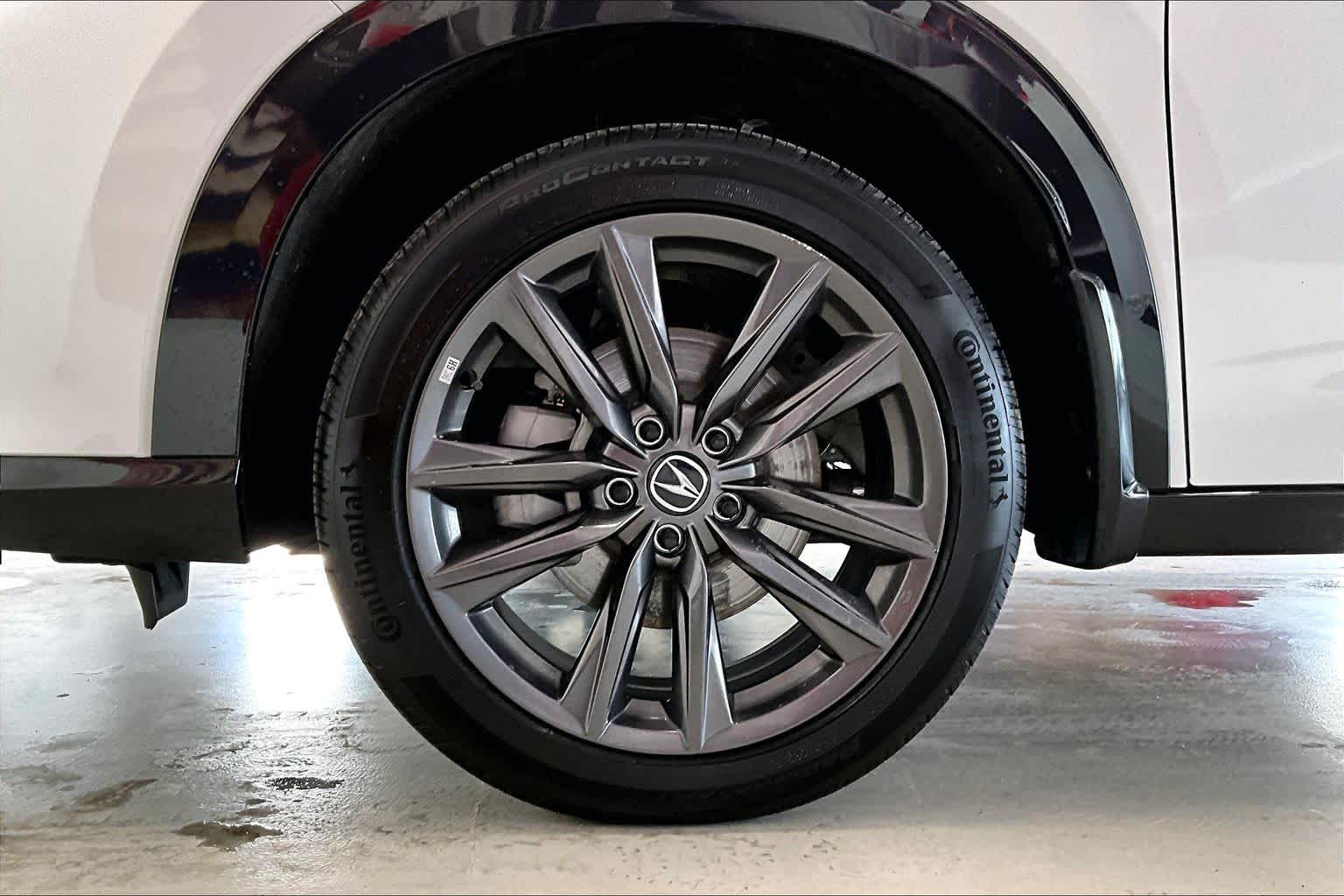 Thumbnail: 2025 Acura ADX - 8