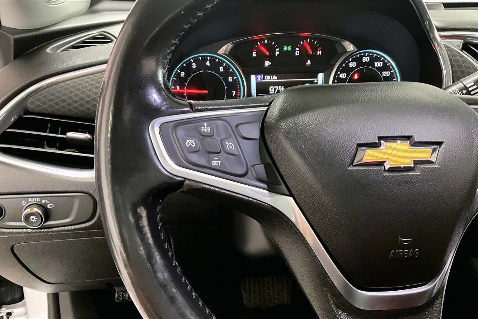 Thumbnail: 2018 Chevrolet Malibu - 22