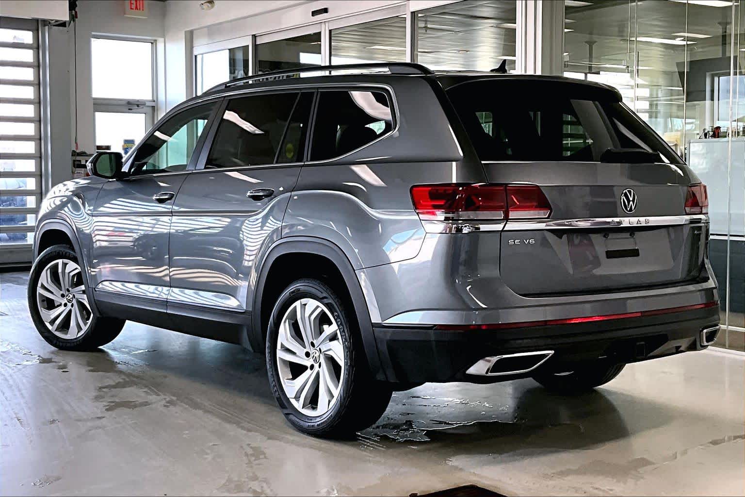 Thumbnail: 2023 Volkswagen Atlas - 4
