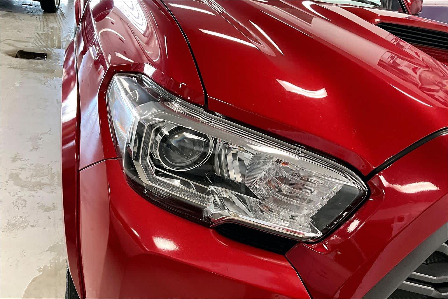 Thumbnail: 2020 Toyota Tacoma - 28