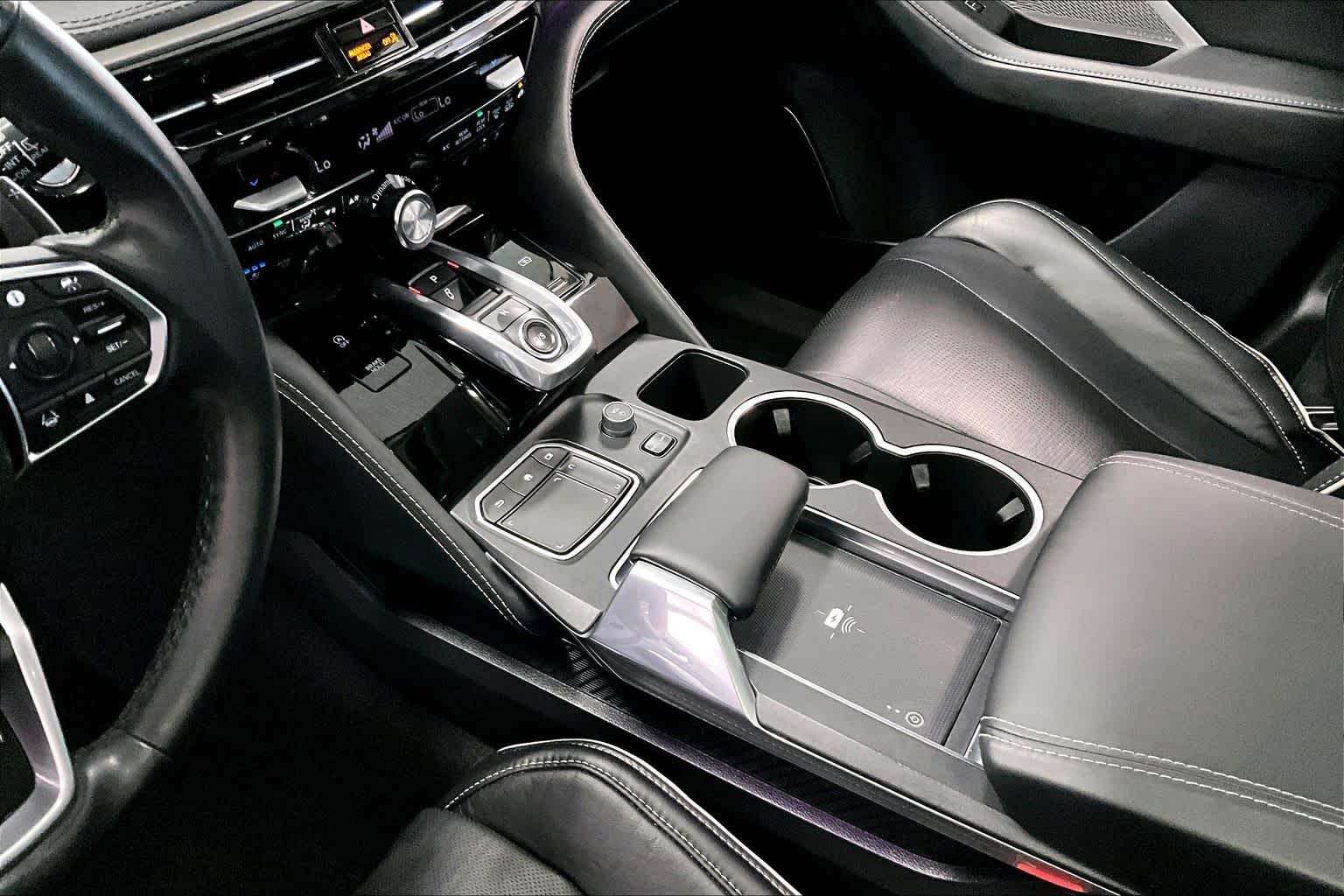 Thumbnail: 2022 Acura MDX - 14