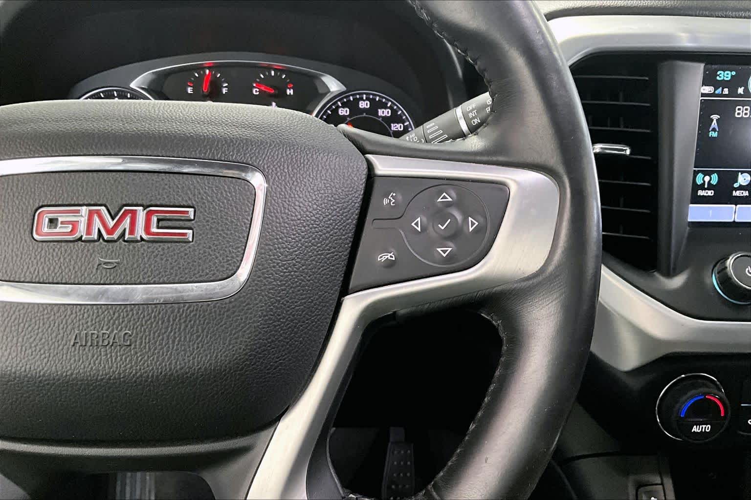 Thumbnail: 2018 GMC Acadia - 22