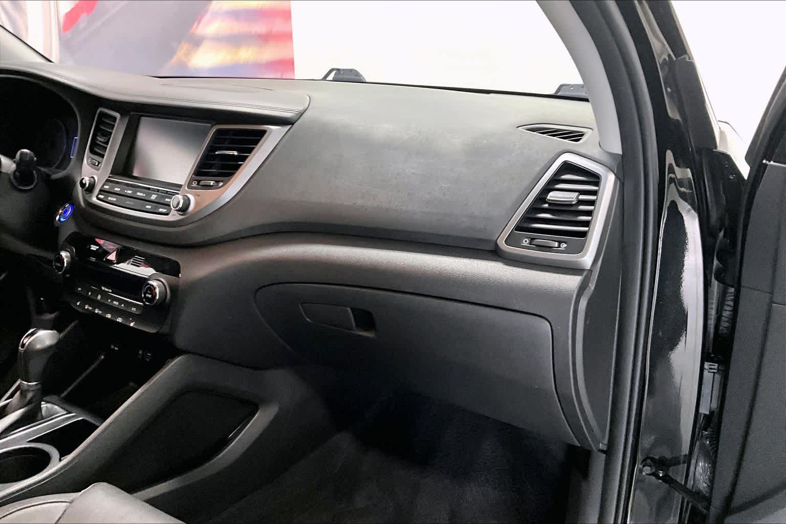 Thumbnail: 2017 Hyundai Tucson - 20