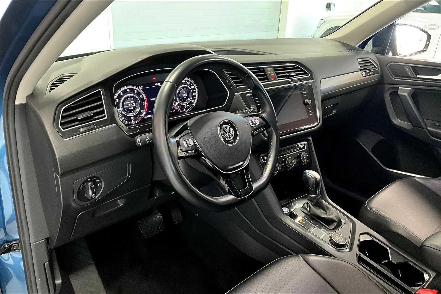 Thumbnail: 2019 Volkswagen Tiguan - 2