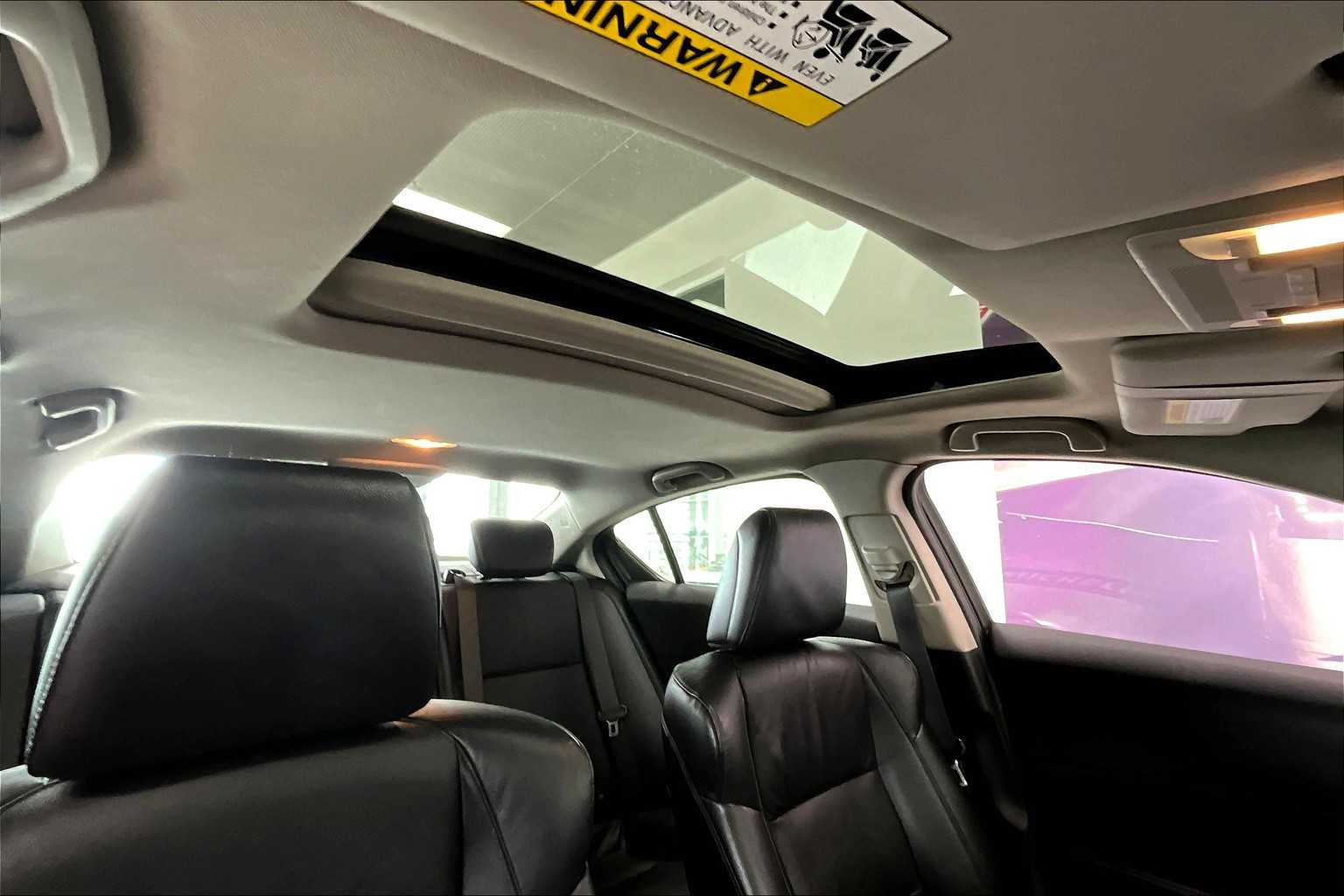 2013 Acura ILX Technology 28