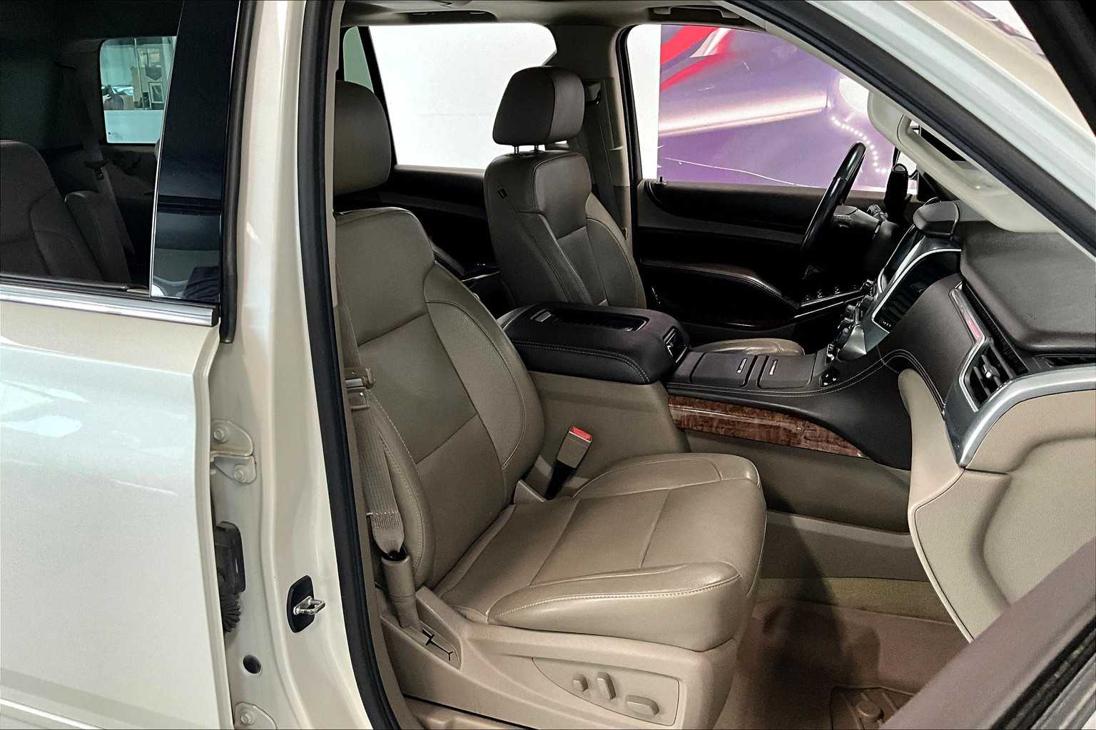 Thumbnail: 2015 Chevrolet Tahoe - 11