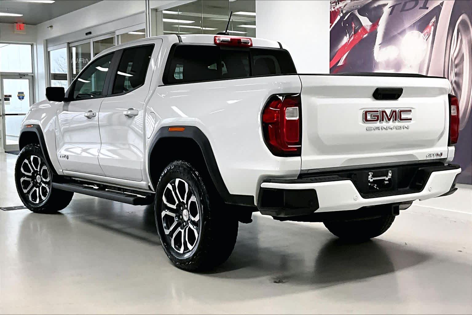 Thumbnail: 2024 GMC Canyon - 4