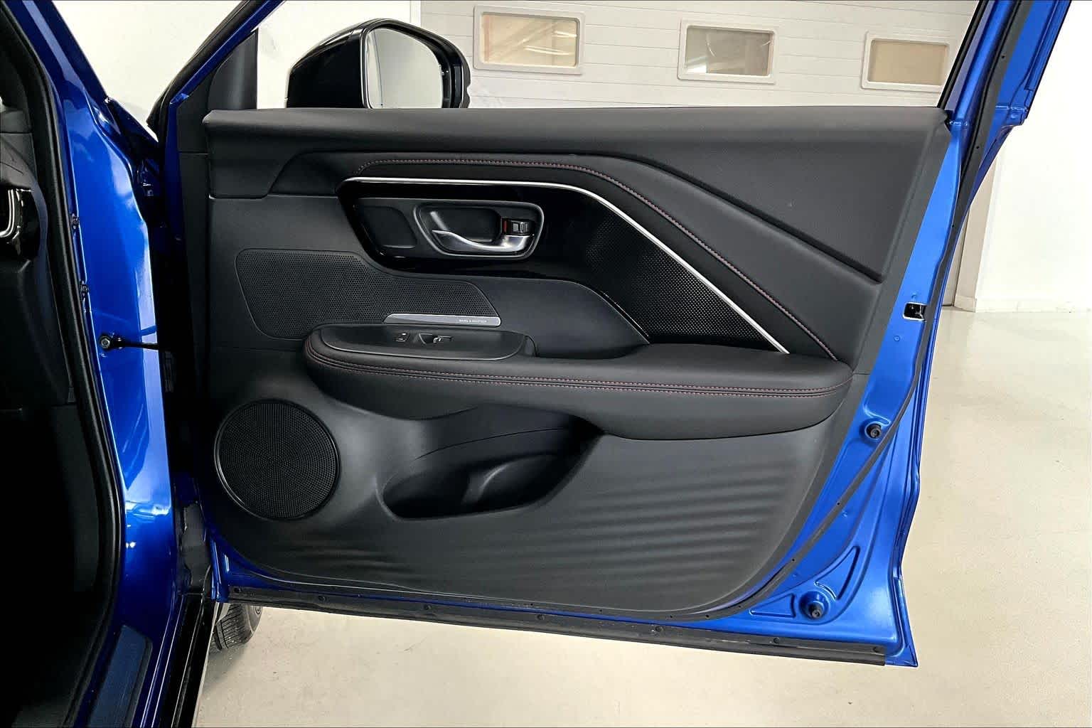 Thumbnail: 2025 Acura ADX - 26