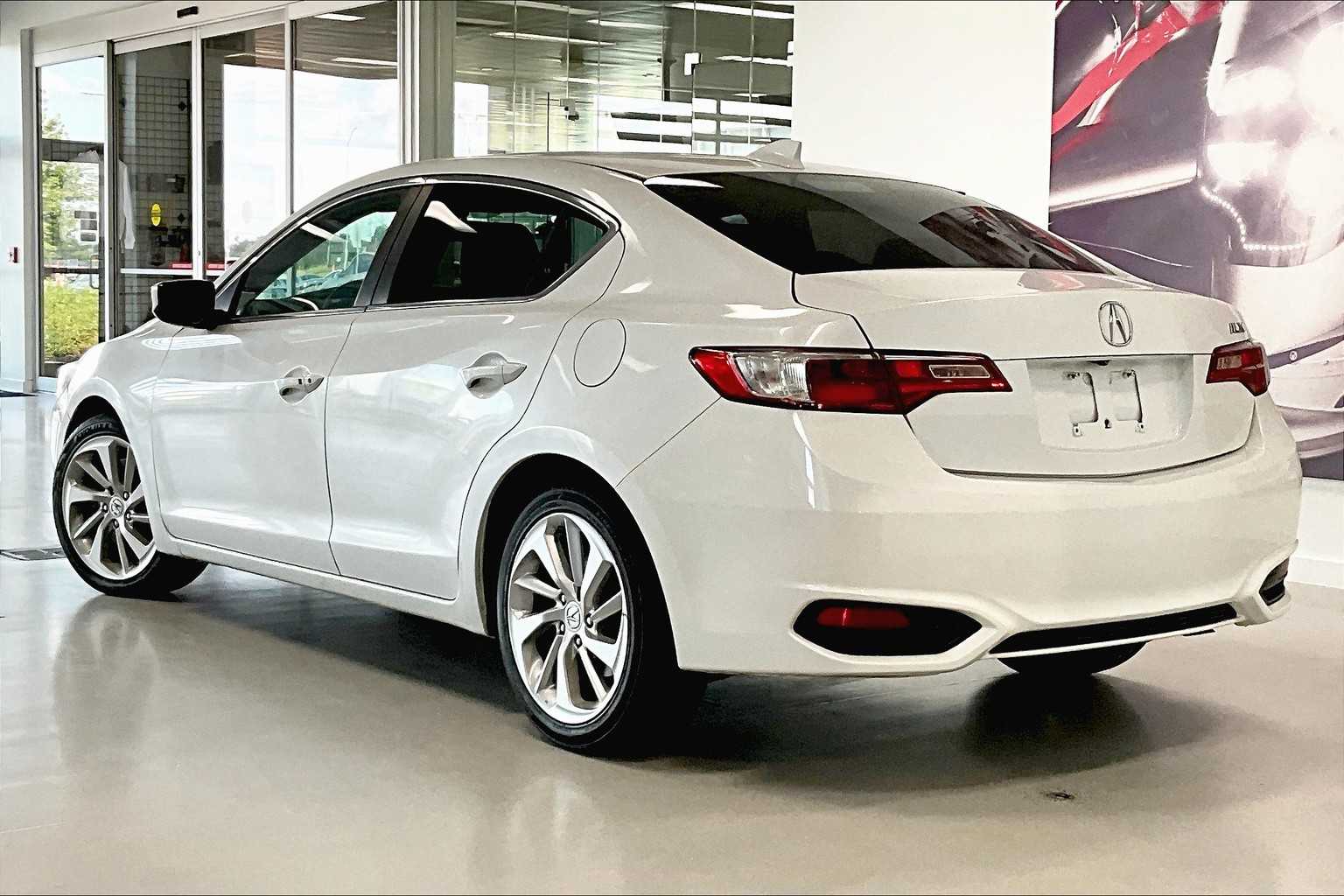 Thumbnail: 2018 Acura ILX - 4