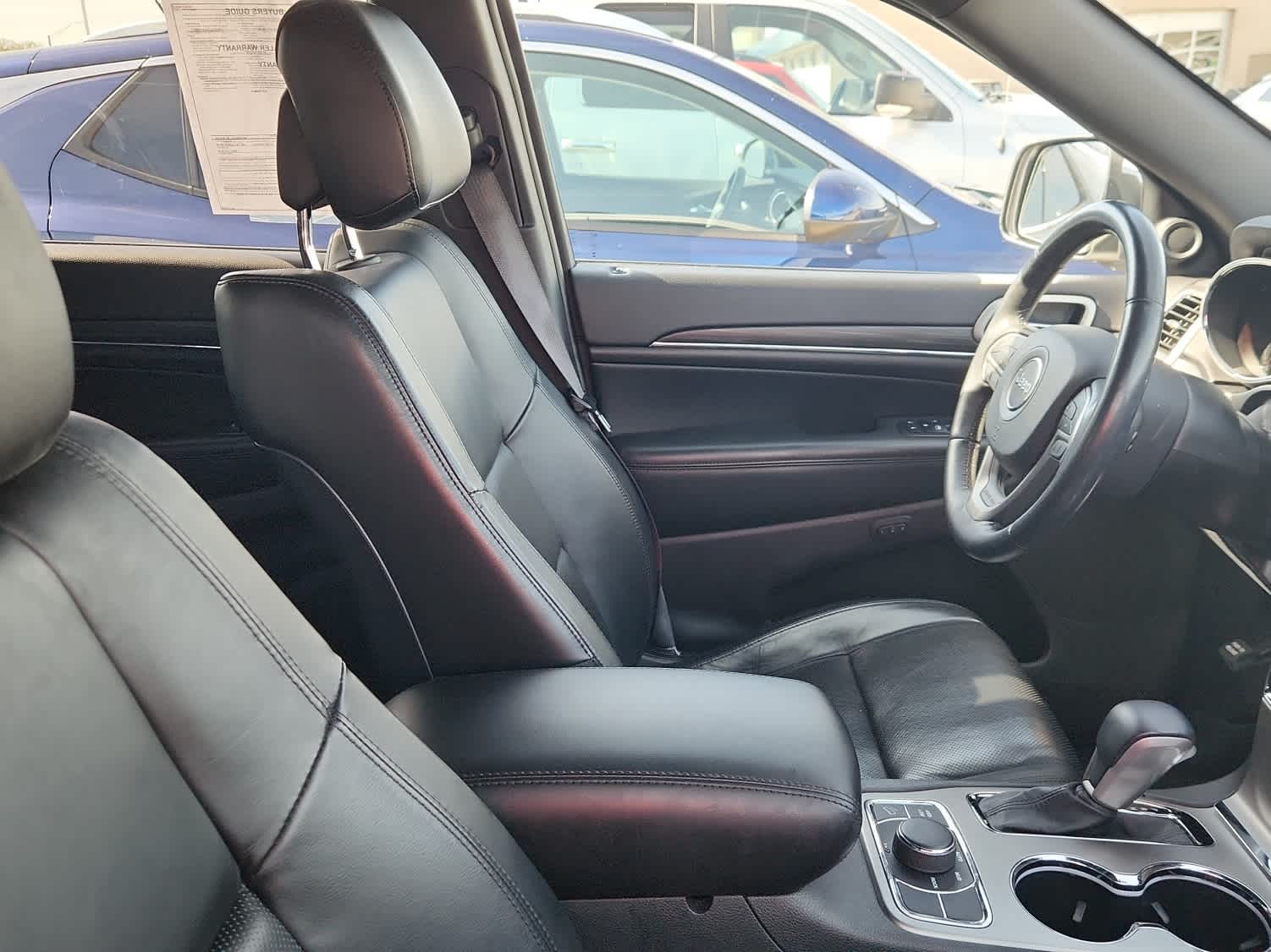 Thumbnail: 2019 Jeep Grand Cherokee - 11