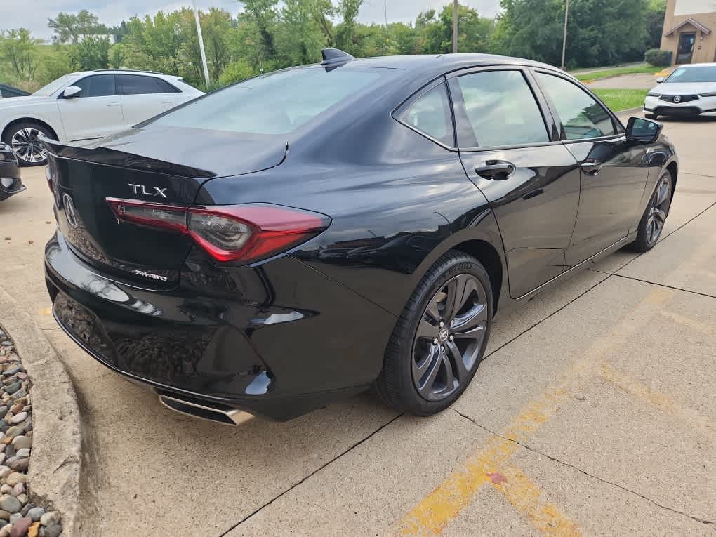Thumbnail: 2023 Acura TLX - 3