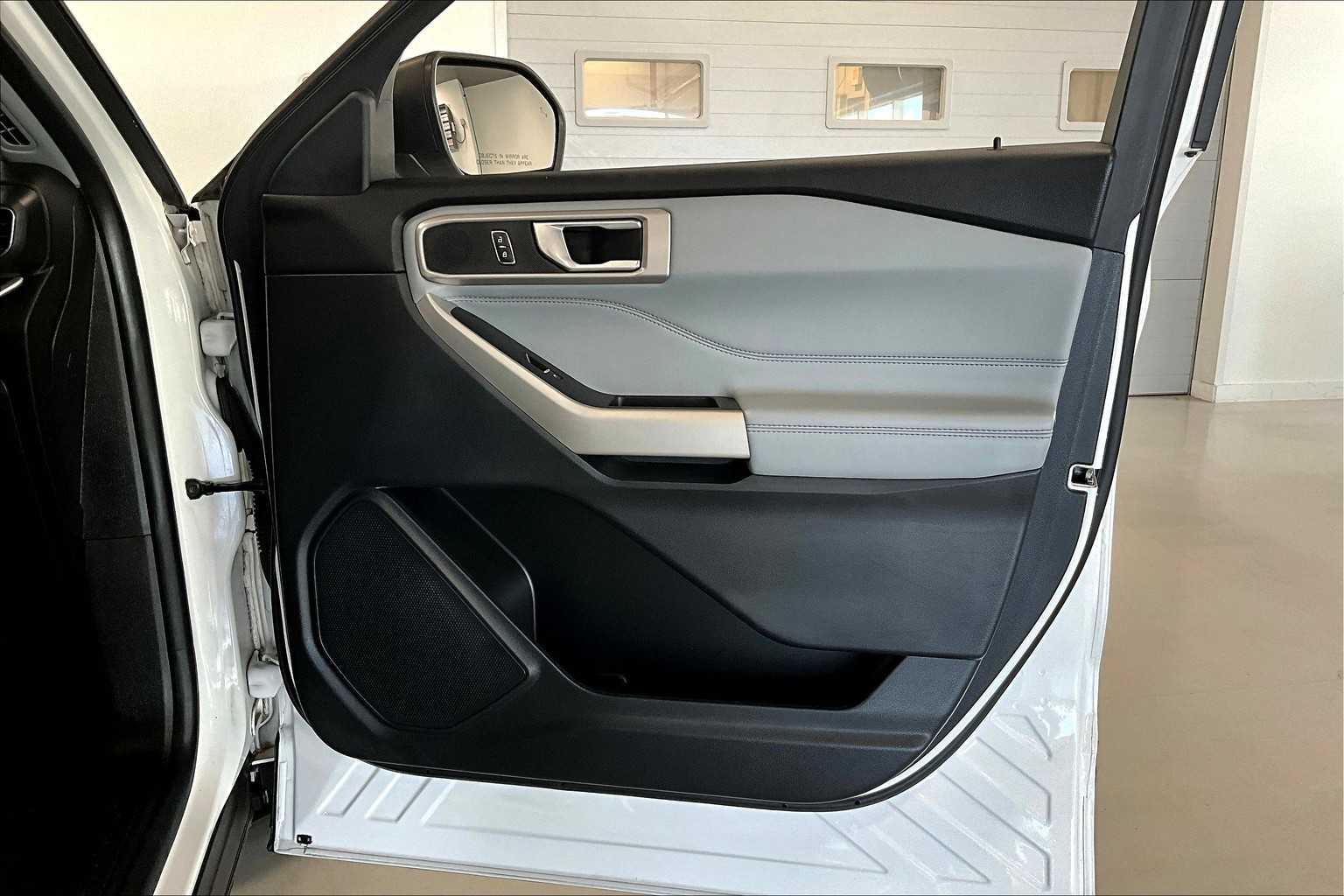 Thumbnail: 2021 Ford Explorer - 26