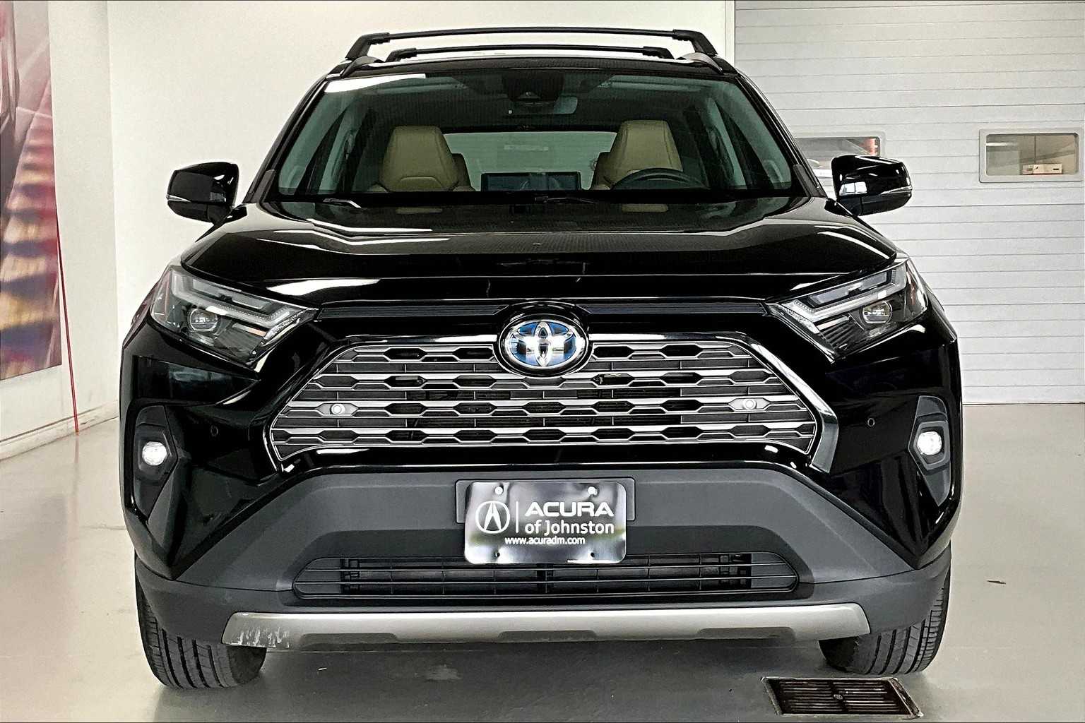Thumbnail: 2022 Toyota RAV4 - 6