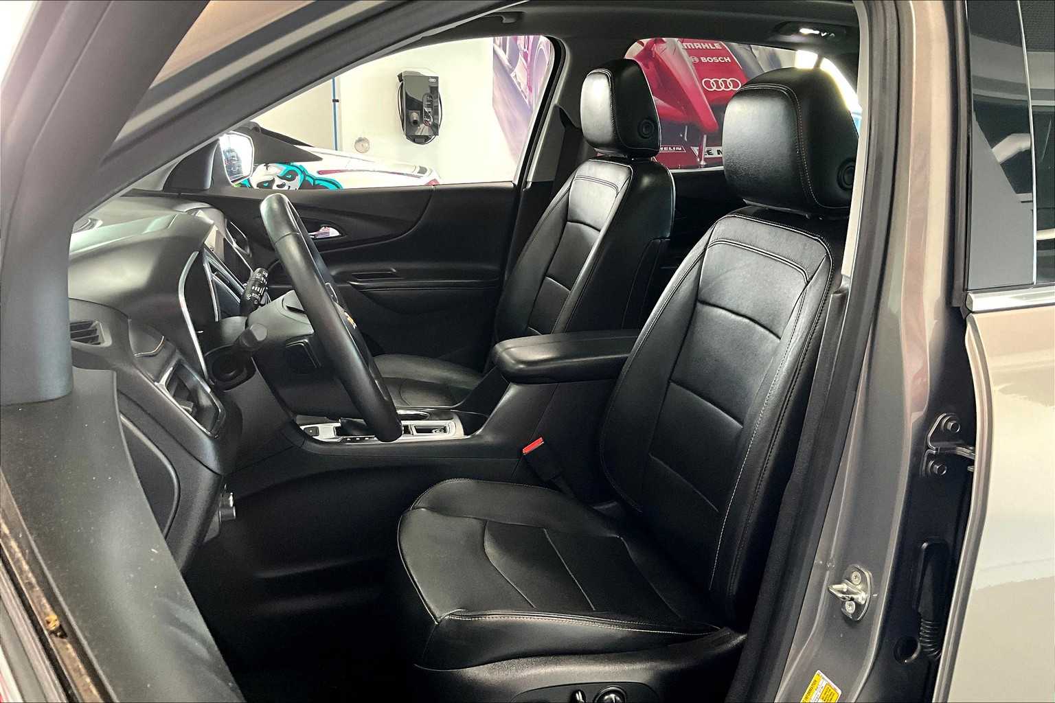 Thumbnail: 2018 Chevrolet Equinox - 10