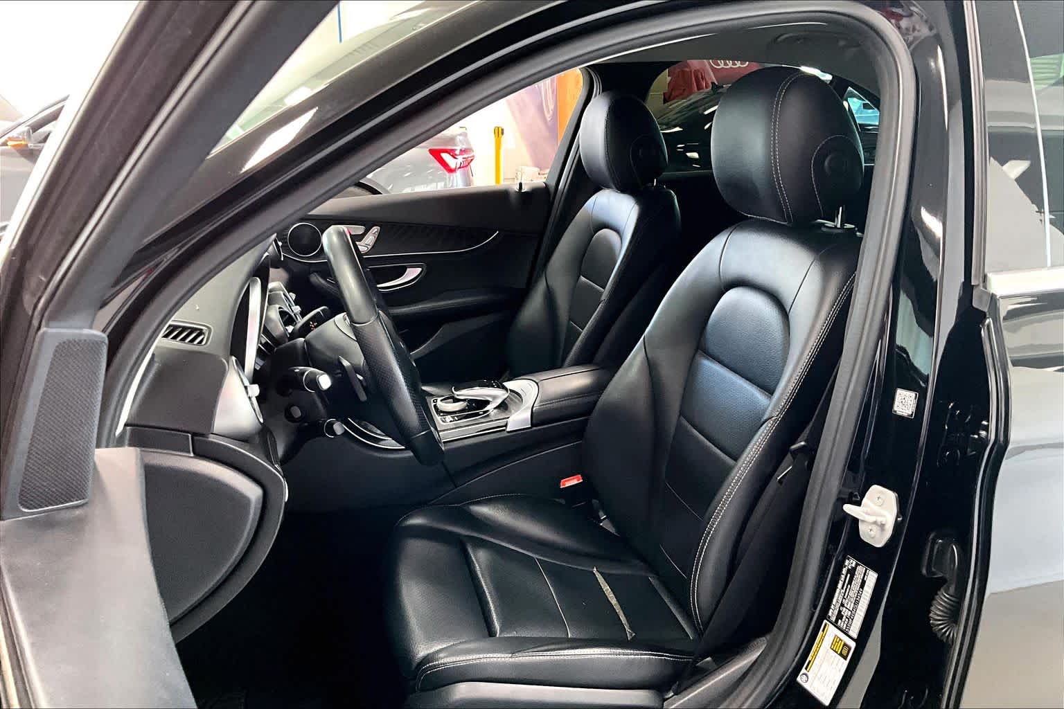 Thumbnail: 2016 Mercedes-Benz C-Class - 9