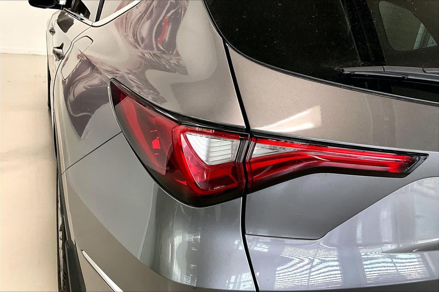 Thumbnail: 2022 Acura MDX - 29